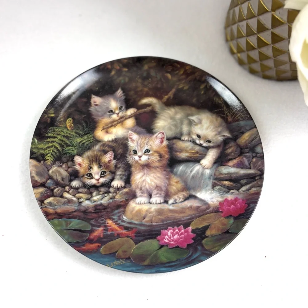Vintage Bradford Exchange Decorative 1990 Lily Pond “Kitten Expedition” Plate‎